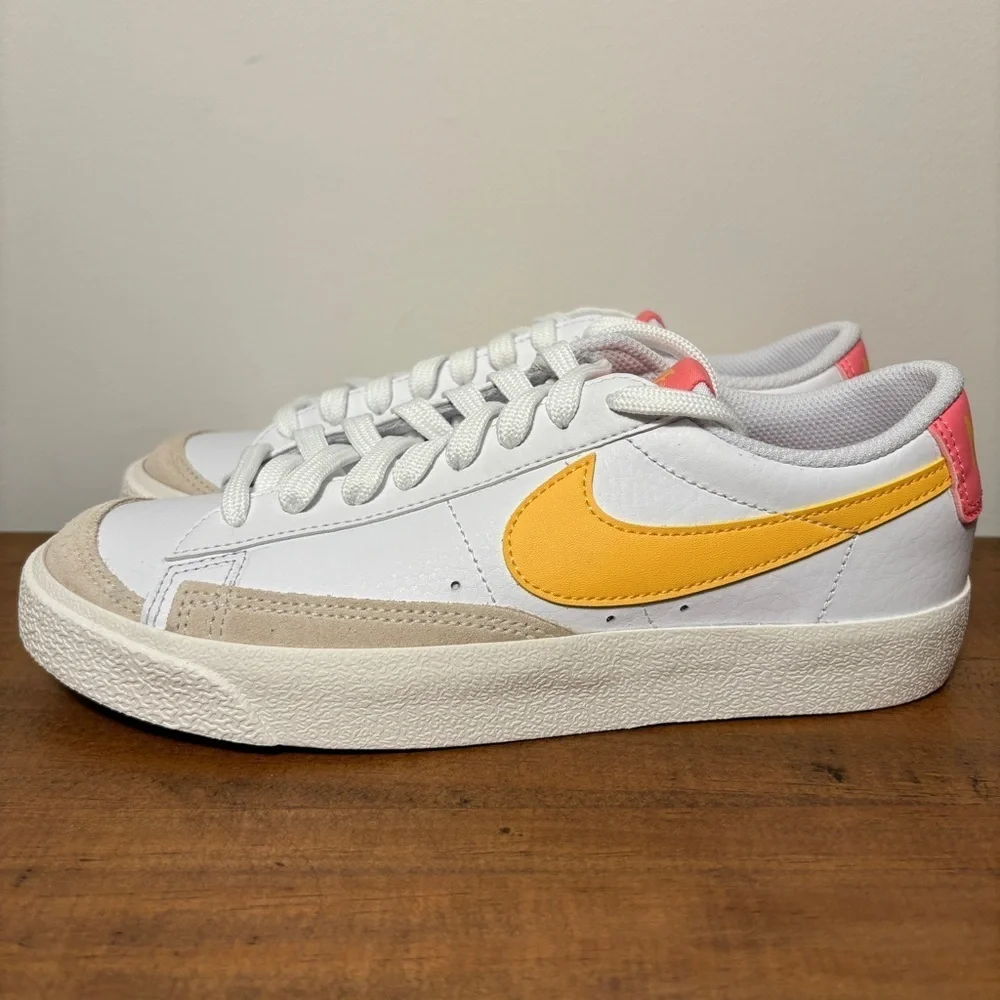 Nike Blazer Low ' 77 Sneakers Shoes DA4074 117 Size 6Y / 7.5 Women New - Picture 7 of 7